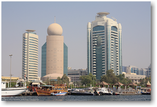haeuserfront am creek in dubai