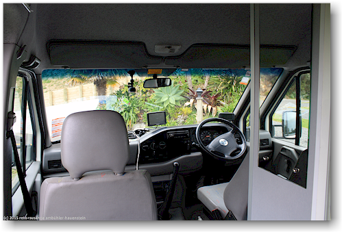 VW campervan LT 35 KoruS/T2BerthXL von wendekreisen - fuehrerkabine