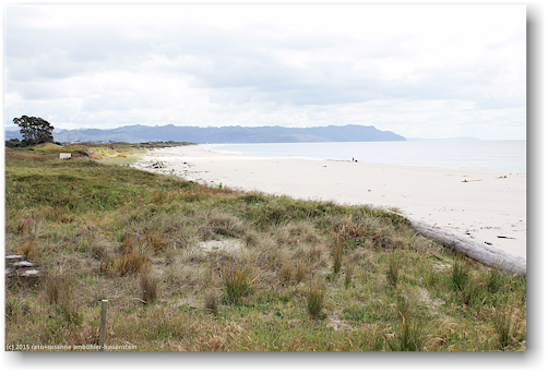 sandstrand bei waihi beach