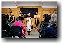 musizierende maori im whakarewarewa village in rotorua
