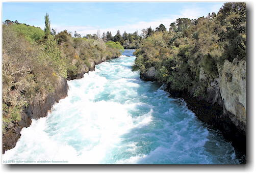 waikato river mit huka falls bei taupo