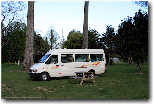 unser campervan auf dem motueka top 10 holiday park