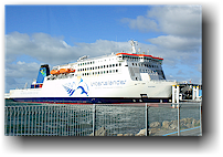 interislander faehre im hafen von wellington