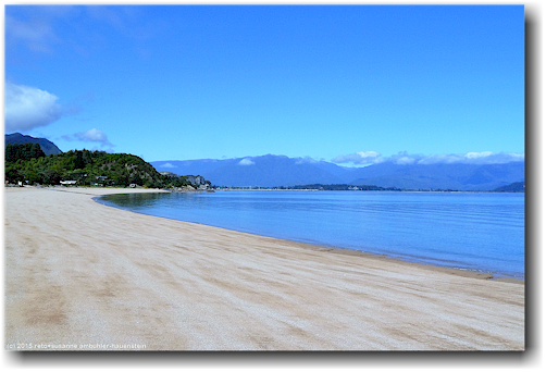 sandstrand an der tata beach bei pohara