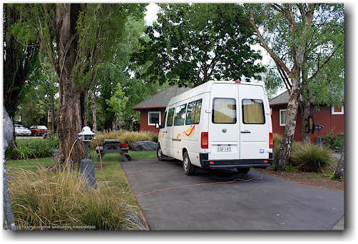 unser campervan auf dem christchurch top 10 holiday park