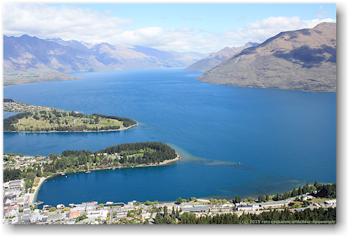 blick vom bob's peak auf den hafen von queenstown und den oestlichen teil des lake wakatipu