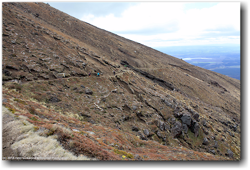tongariro alpine crossing track: weg vom central crater zur ketetahi hut