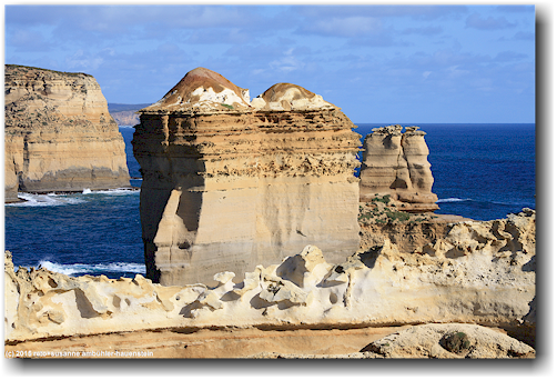 gesteinsformationen an der kueste bei loch ard gorge