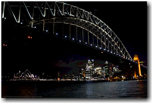 sydney harbour bridge, opera house und downtown bei nacht