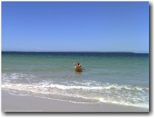 reto auf dem sit-on-top kajak in der jervis bay bei huskisson