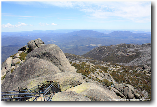 blick von "the horn" in den mount buffalo national park