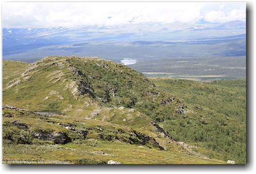 blick vom gipfel des sjnjerak richtung norden mit stuor tata