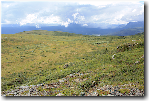 blick vom gipfel des sjnjerak richtung westen