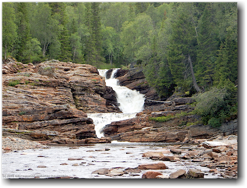 nedre storvallforsen im storvallan bei kolasen