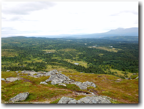 blick vom gifpel des suljaetten richtung sueden