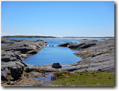 kueste der insel haermanoe im skagerrak bei stocken
