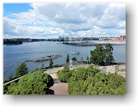 blick vom aussichtsturm im korkeasaari zoo auf das stadtzentrum von helsinki