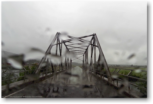 bruecke im verlauf der strasse 87