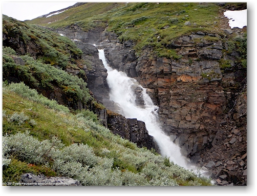groesserer wasserfall im gohpasjohka