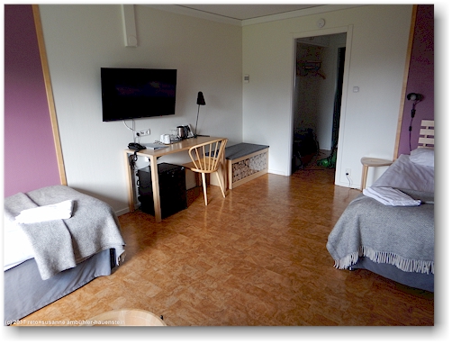 zweibettzimmer in der kabine auf dem campingplatz ripan in kiruna