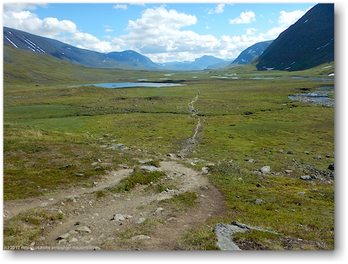 kungsleden entlang des tjaektjatjakka zwischen dem tjaektjapasset und den saelkastugorna