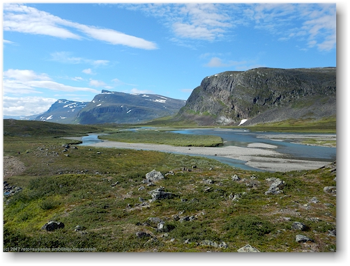 tal des tjaektjatjakka zwischen den saelkastugorna und den singistugorna
