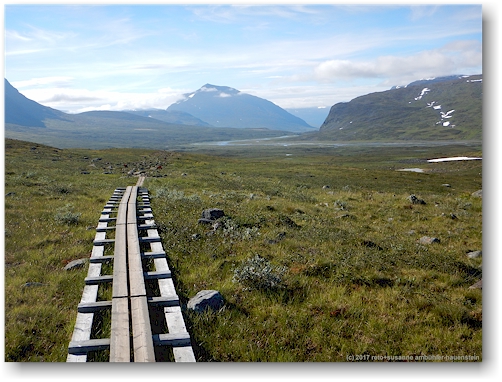 wandersteg entlang des kungsleden zwischen den saelkastugorna und den singistugorna
