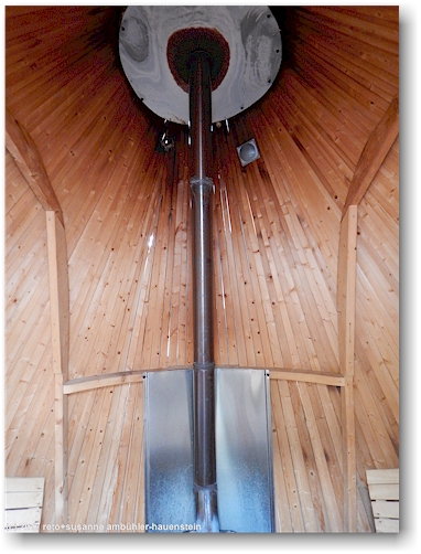 kamin in der sauna auf dem saiva camping in vilhelmina