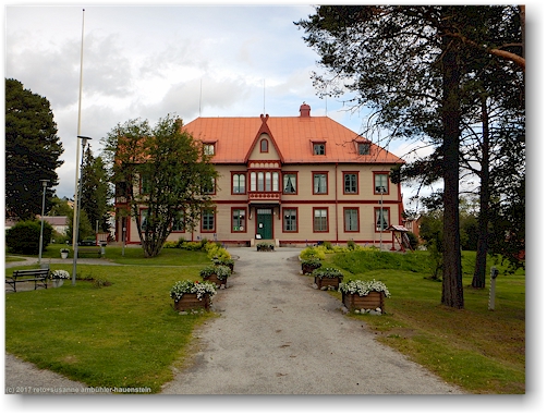 touristen-information in einem historischen gebaeude in vilhelmina