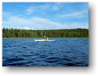 reto im kajak auf dem baksjoen bei vilhelmina