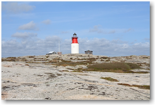 markanter leuchtturm auf halloe