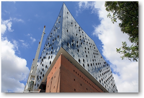 elbphilharmonie in hamburg