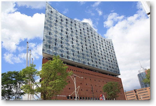 elbphilharmonie in hamburg