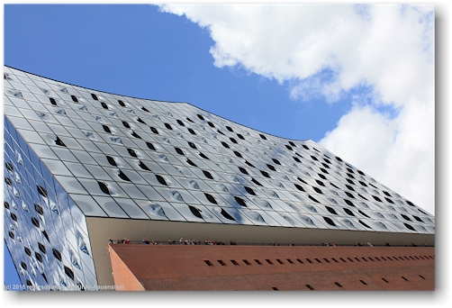 elbphilharmonie in hamburg