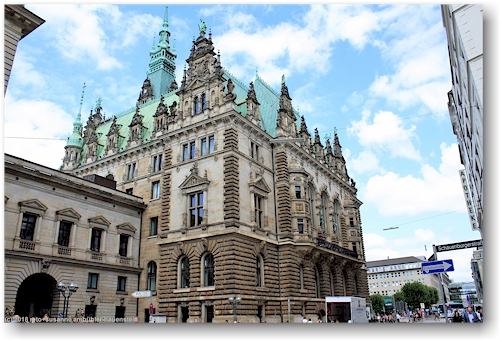 rathaus in hamburg