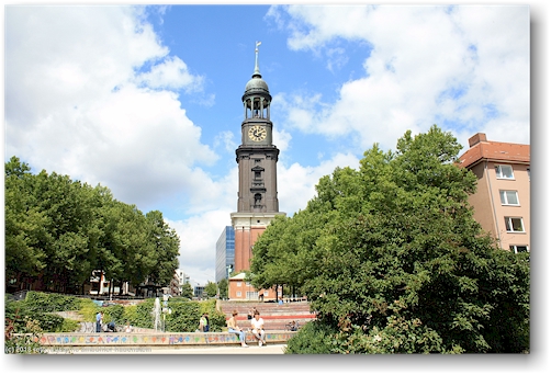 sankt michaeliskirche in hamburg