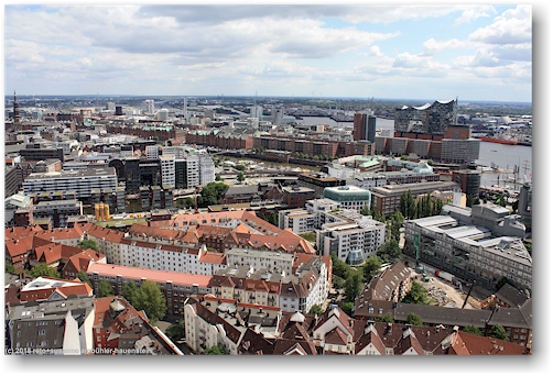 aussicht vom turm der sankt michaeliskirche in hamburg richtung suedosten
