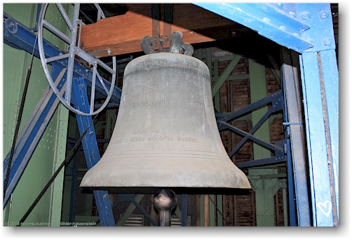 glocke in der sankt michaeliskirche in hamburg