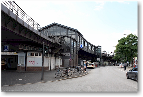 U-bahn-station baumwall in hamburg