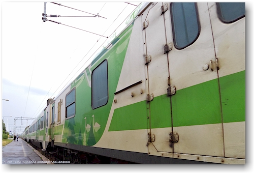 autozug im bahnhof kemijaervi