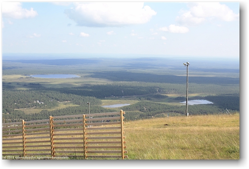 aussicht vom kultakero auf die skipiste und die umgebung von pyhaetunturi