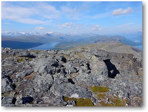 blick vom lulep kierkau richtung nordwesten mit petsjaure (links) und langas (rechts)