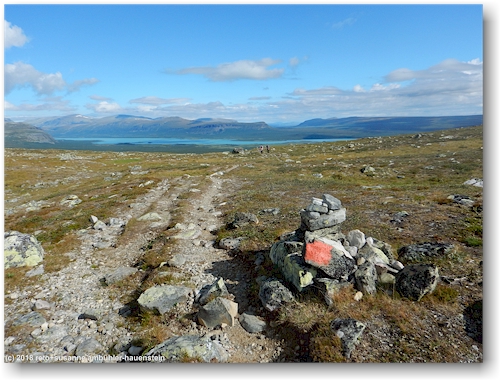 kungsleden bei martevaratj mit sitojaure im hintergrund