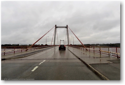haengebruecke im verlauf der E45 bei stroemsund