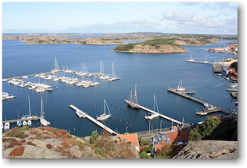 blick vom vettebergen auf den fjaellbacka-fjorden