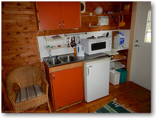 kueche in der stuga "lillebo" in adolfsstroem