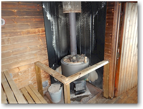 taernasjoestugorna - holzofen in der sauna