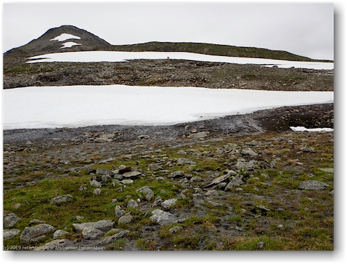 schneefelder im verlauf des aufstiegs zum norra sytertoppen