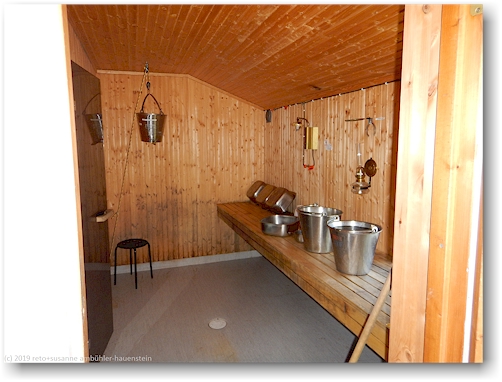 dusche in der sauna bei den stensdalsstugorna