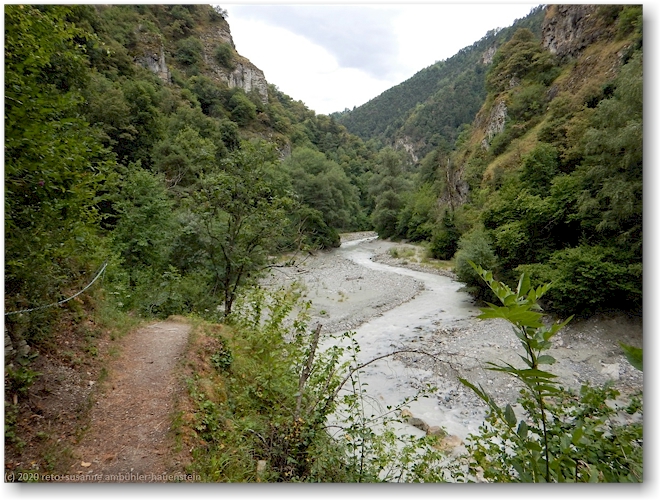 wanderweg durch das tal der borgne